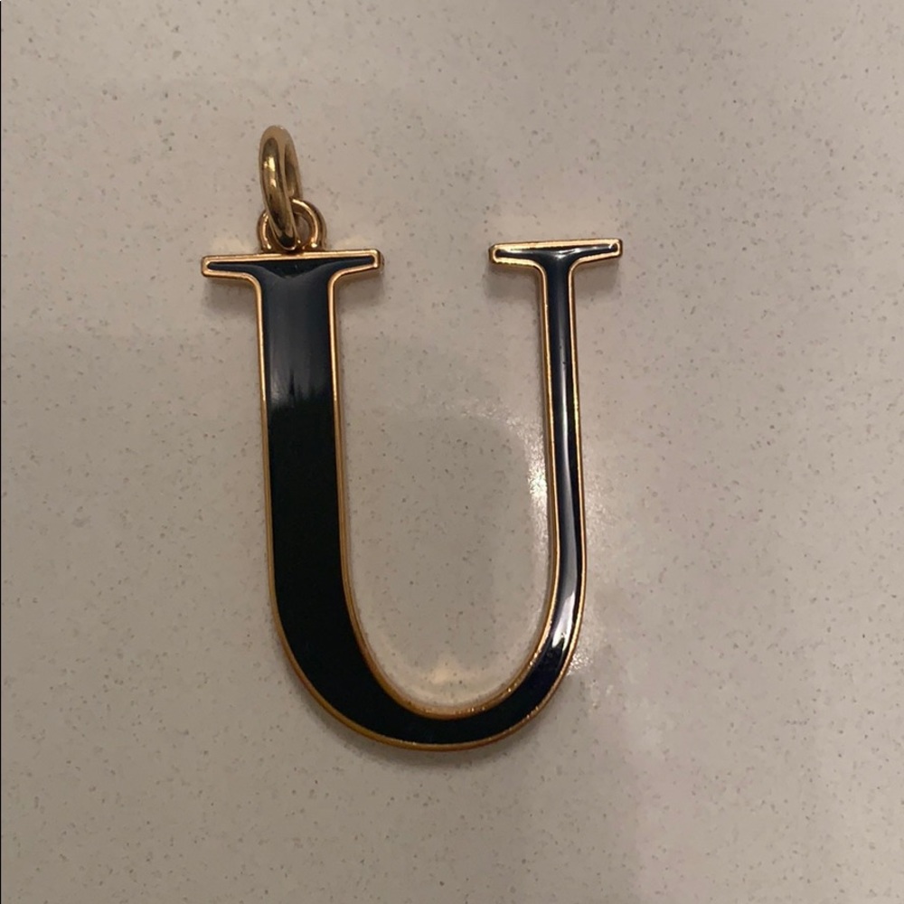 Juicy couture “U” pendant